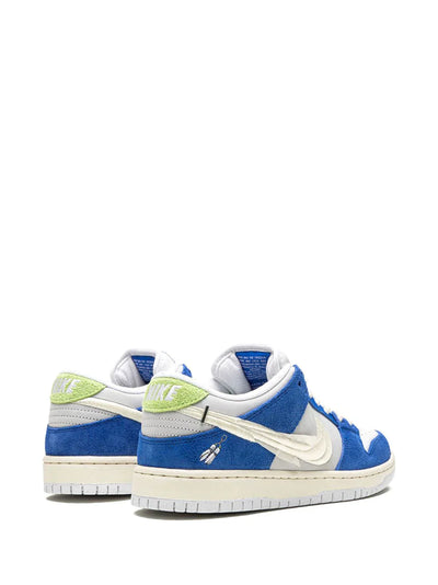 NIKE x FLY STREETWEAR SB DUNK LOW "GARDENIA" SNEAKERS